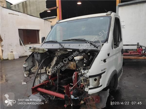 Náhradní díly pro kamiony Iveco Pare-brise Luna...