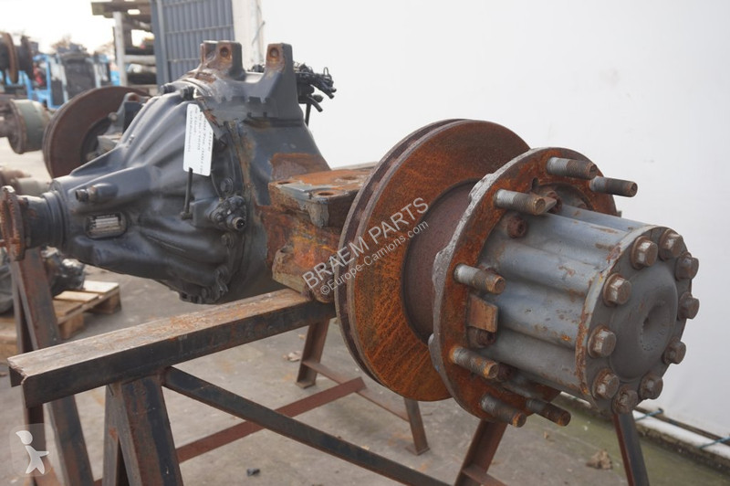 Reservdelar lastbilar Mercedes R440-13A/C22.5...
