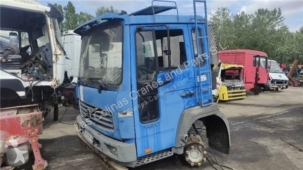 Ricambio per autocarri Volvo Porte pour camion...
