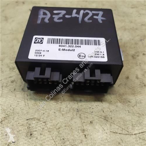 Reservdelar lastbilar DAF Unité de commande ZF...