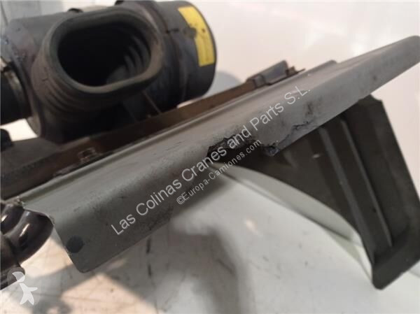 Náhradní díly pro kamiony Nissan Garde-boue...
