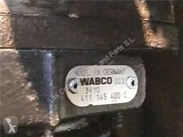 Pièces poids lourds Nissan Compresseur...