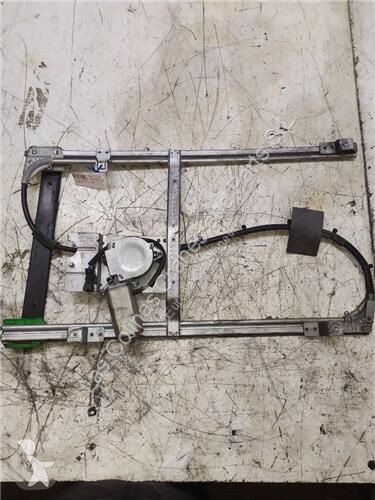 Vrachtwagenonderdelen  Vitre électrique pour...