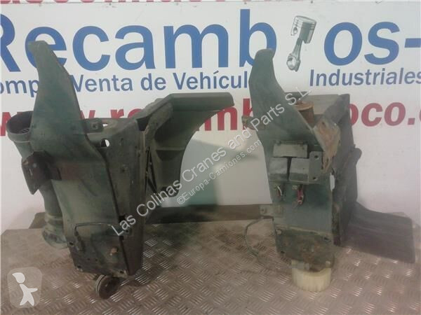 Reservdelar lastbilar Nissan Pare-chocs pour...