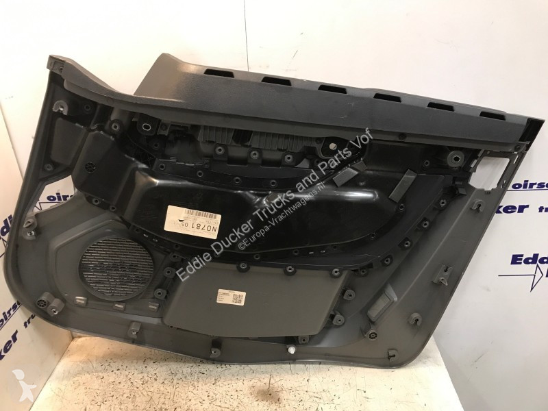 Vrachtwagenonderdelen DAF 2341139 DOORPANEL LH...