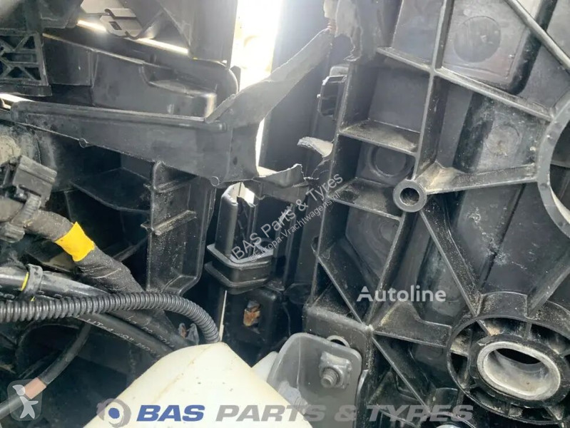 Pezzi di ricambio per mezzi pesanti Renault...