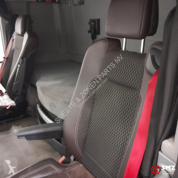 Náhradní díly pro kamiony Renault Occ cabine...