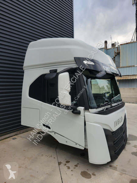 قطع غيار الآليات الثقيلة Iveco EURO 6 2019 ->