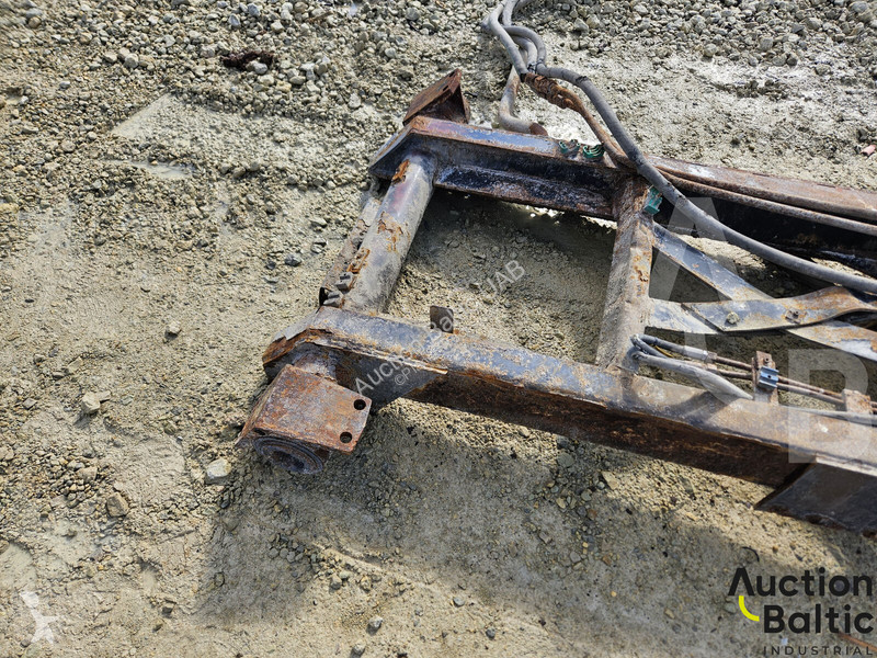Запчасти для грузовика  truck cargo part with...