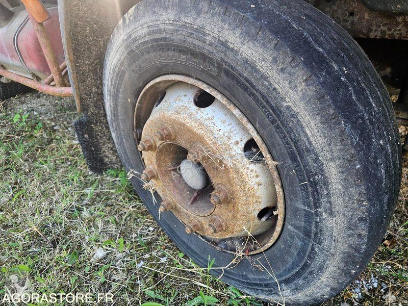 Camión Renault M150
