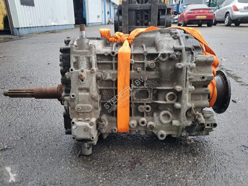 قطع غيار الآليات الثقيلة ZF Gearbox ZF , 8...