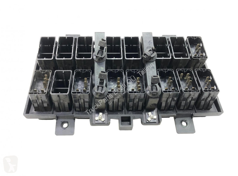Vrachtwagenonderdelen Renault TRUCKS 2 (01.05-)