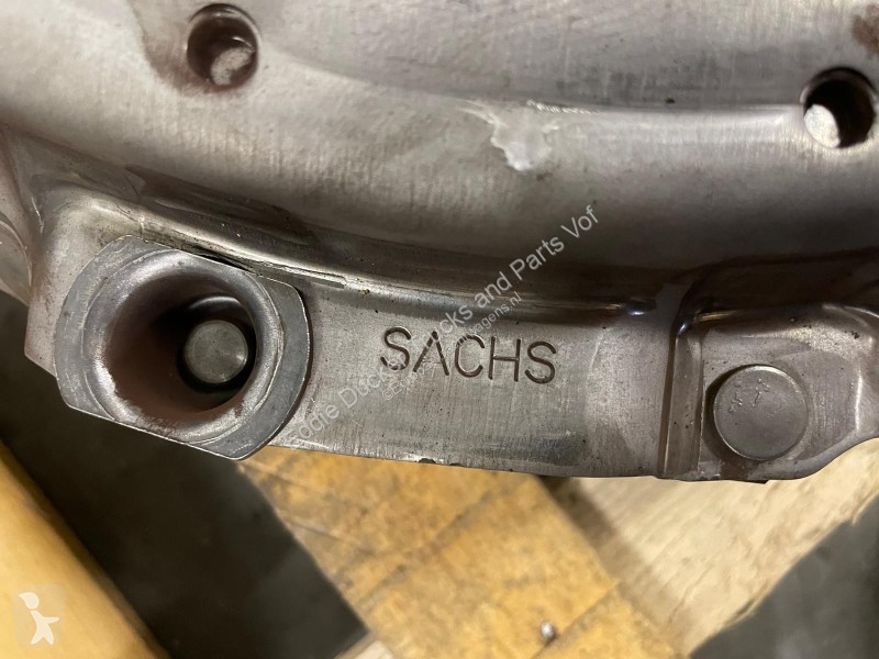 Reservdelar lastbilar MAN 81.30305-0246 SACHS...