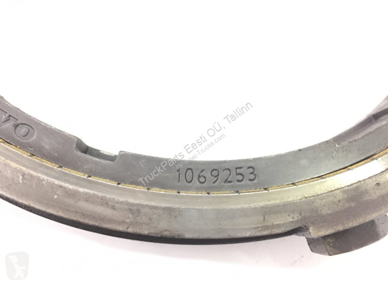 Reservdelar lastbilar Volvo 2-seeria (01.02-)