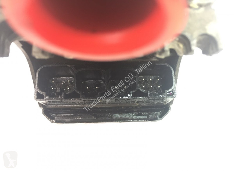 قطع غيار الآليات الثقيلة Volvo B7R (01.06-)