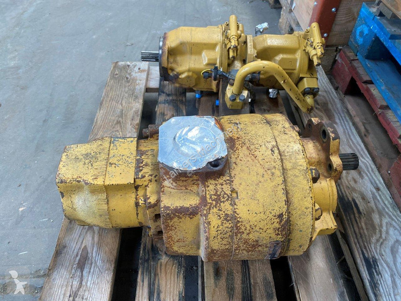 Samochód dostawczy Caterpillar D11 Hydraulic...