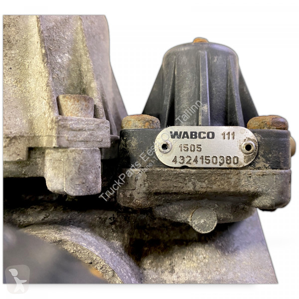 Náhradní díly pro kamiony Renault TRUCKS (01.00-)
