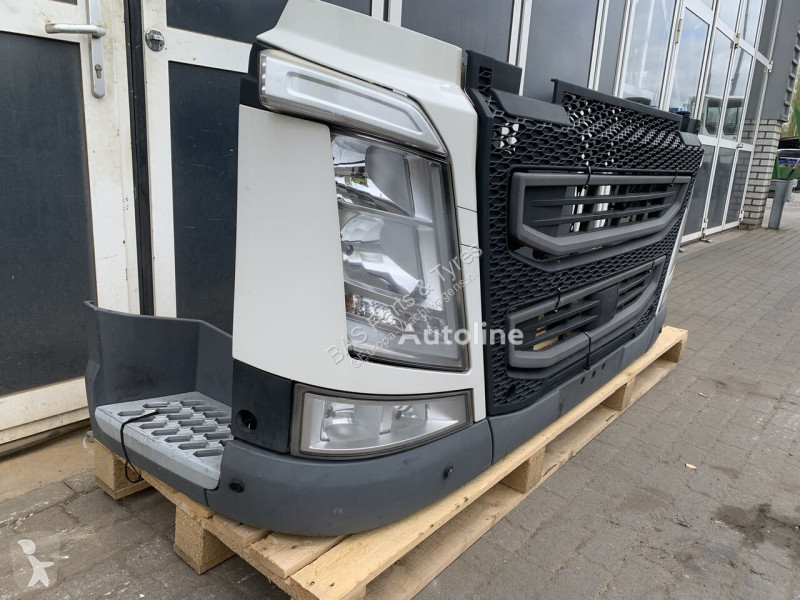 Vrachtwagenonderdelen Volvo Pare-chocs  4 pour...