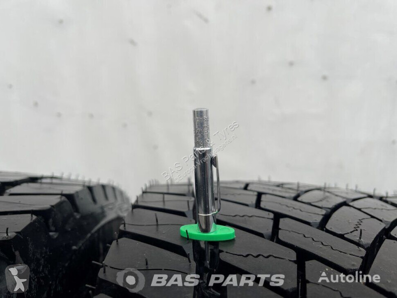 Peças pesados Goodyear 275/70R22.5 KMAX D...