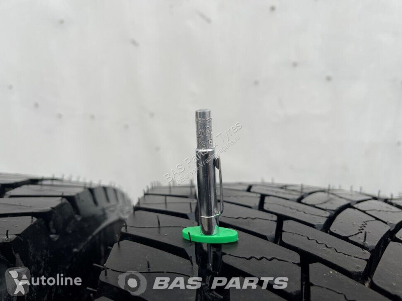 Vrachtwagenonderdelen Goodyear 275/70R22.5 KMAX...