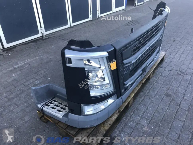 Náhradní díly pro kamiony Volvo Pare-chocs  4...