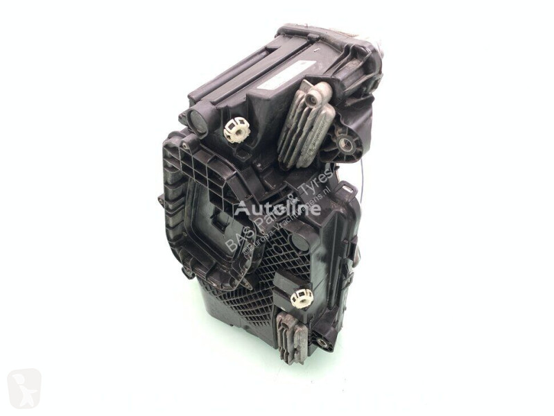 Vrachtwagenonderdelen Volvo Phare  4B Left pour...