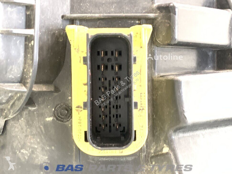 Vrachtwagenonderdelen Volvo Phare  16 (5) Left...