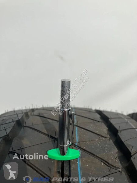 Pièces poids lourds Goodyear 265/70R17.5 Kmax S...