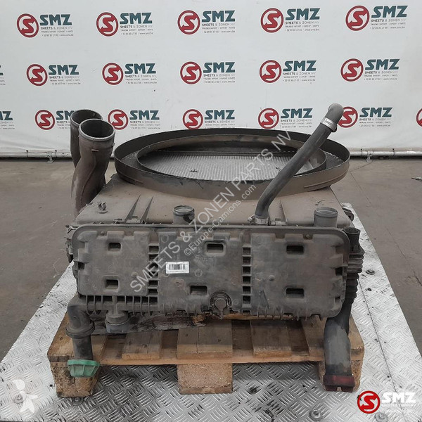 Pièces poids lourds Mercedes Occ radiator +...