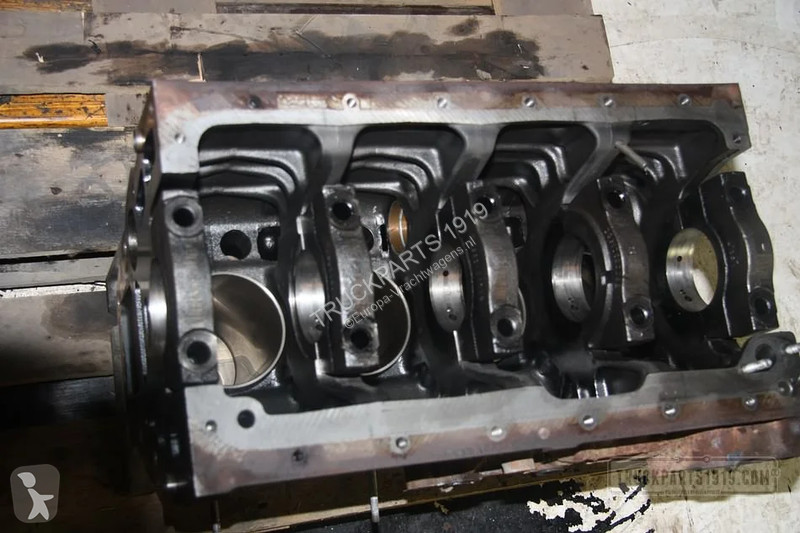 Náhradní díly pro kamiony Renault Engines &...