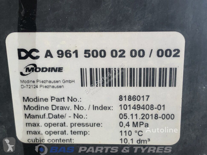Pièces poids lourds Mercedes Radiateur de...