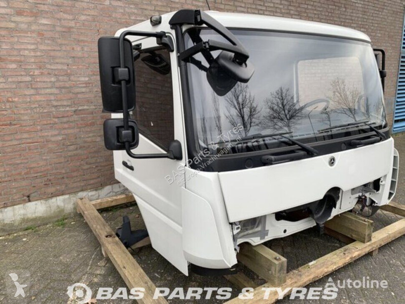 Pièces poids lourds Mercedes Cabine MP4...