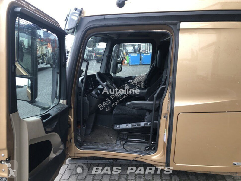Peças pesados Mercedes Cabine  MP4 StreamSpace...