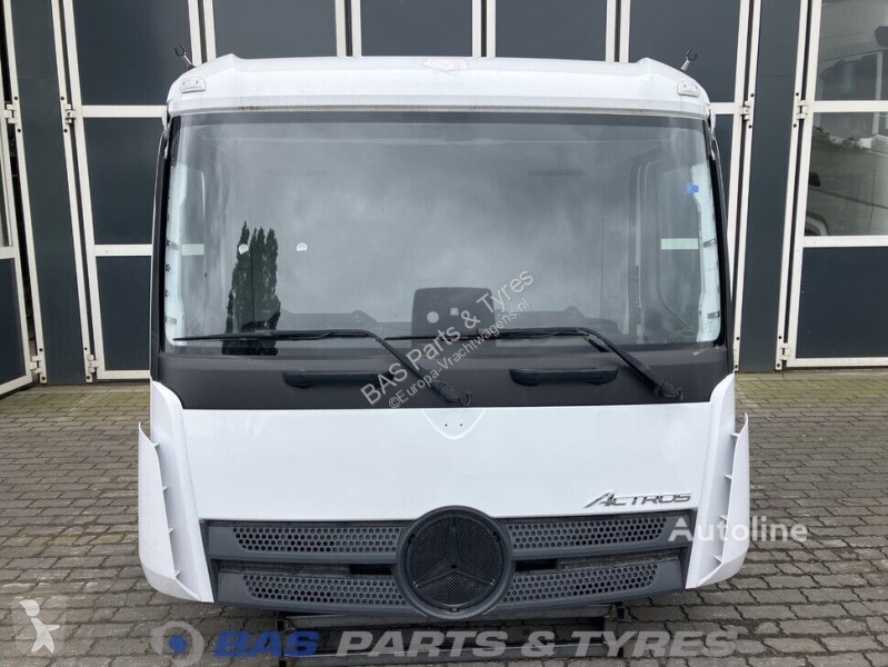 Reservdelar lastbilar Mercedes Cabine MP5...