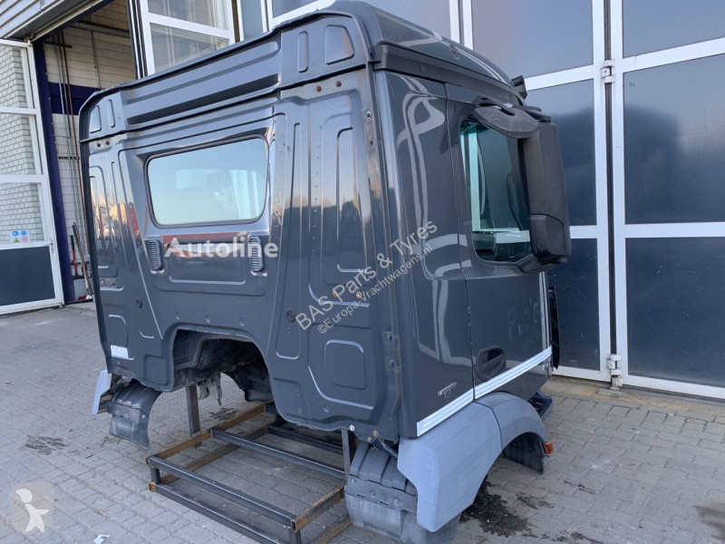 Náhradní díly pro kamiony Mercedes Cabine  MP4...