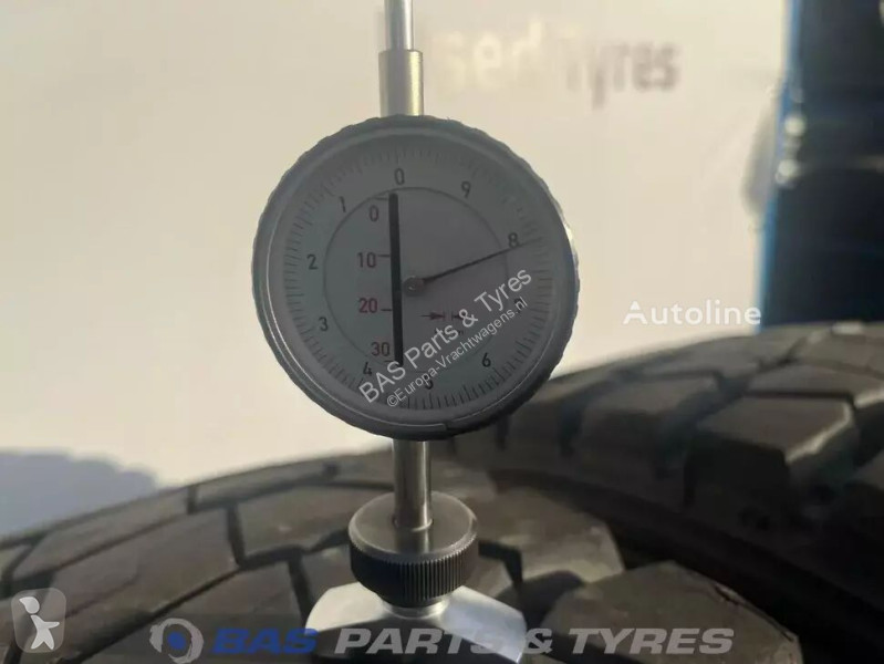 قطع غيار الآليات الثقيلة 315/80R22.5 S711...