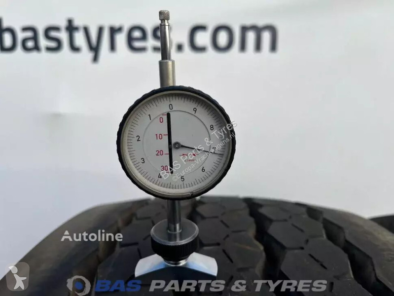 Náhradní díly pro kamiony Michelin 385/65R22.5...