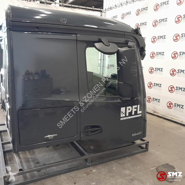 قطع غيار الآليات الثقيلة Mercedes Occ cabine...