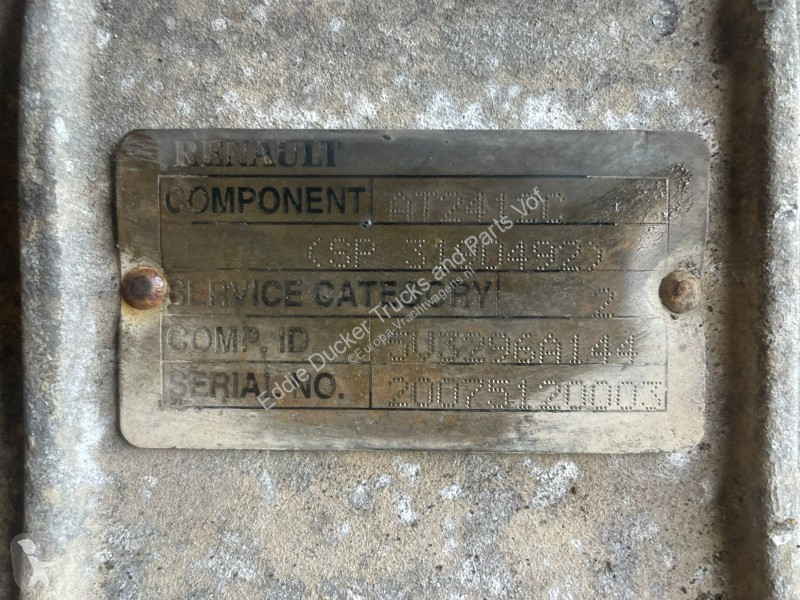 قطع غيار الآليات الثقيلة Renault 7485003164...