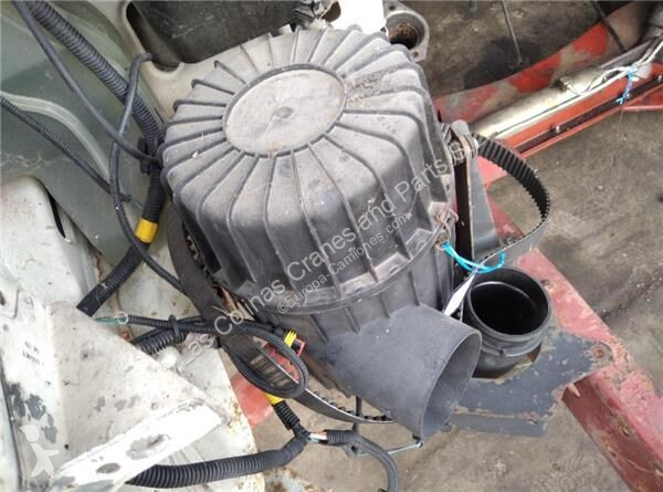 قطع غيار الآليات الثقيلة Iveco Filtre à air...