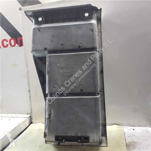 قطع غيار الآليات الثقيلة Renault Marchepied...