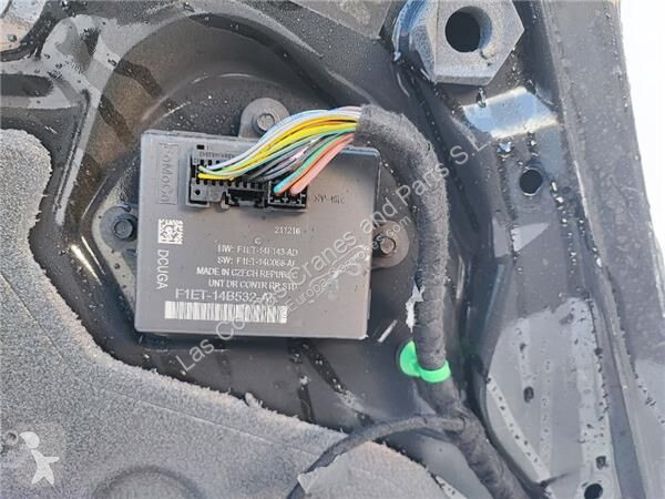 قطع غيار الآليات الثقيلة Ford Porte 2172760...