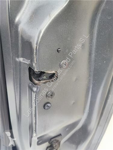 Pezzi di ricambio per mezzi pesanti Peugeot...