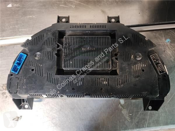 Iveco Tableau de bord 504101675 pour camion...