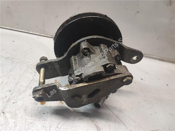 قطع غيار الآليات الثقيلة Nissan Pompe de...