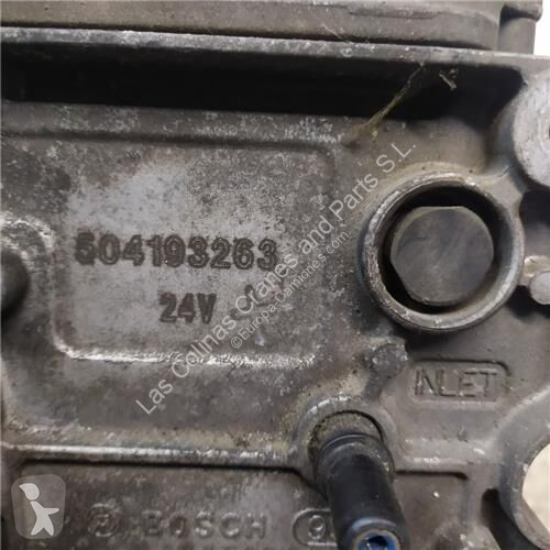 قطع غيار الآليات الثقيلة Iveco Réservoir AdBlue...