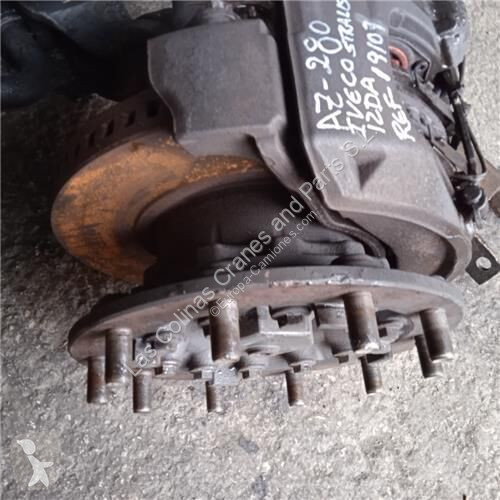 قطع غيار الآليات الثقيلة Iveco Moyeu 7183906...