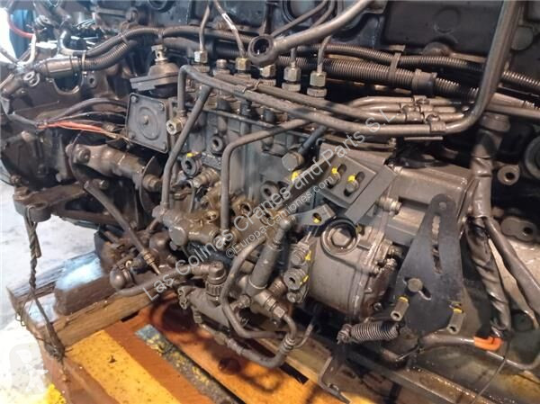 قطع غيار الآليات الثقيلة DAF Pompe d'injection...