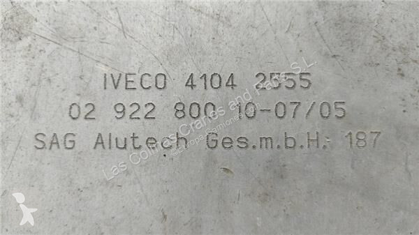 قطع غيار الآليات الثقيلة Iveco Réservoir de...