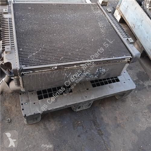 Pièces poids lourds Mercedes Radiateur de...